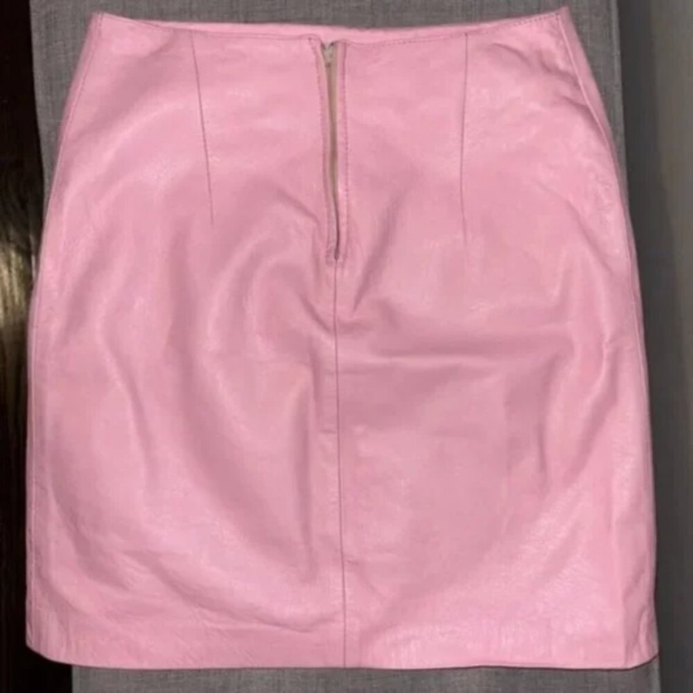 Blush Pink Vintage Leather Mini Skirt – Made in Italy, Y2K Vibes - Picture 5 of 7